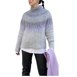 Banana Republic Gray and Lavender Turtleneck Sweater